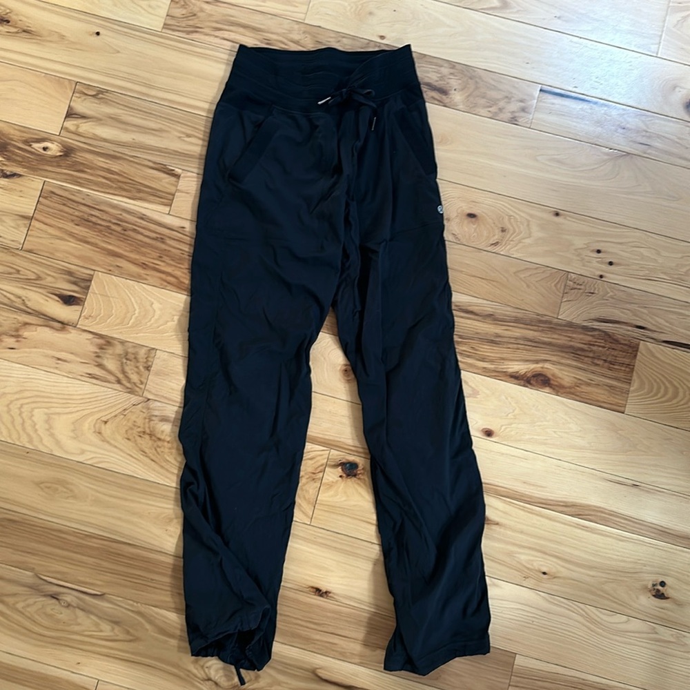 Lululemon Dance Studio Mid-Rise Pant Black size 4